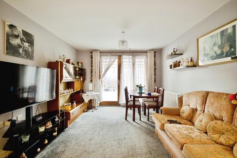 2 bedroom bungalow for sale, Ron Todd Close, Dagenham, RM10