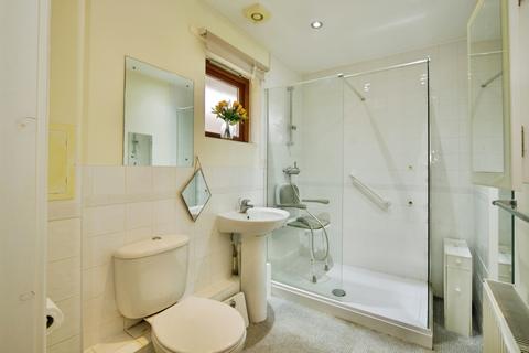 2 bedroom bungalow for sale, Ron Todd Close, Dagenham, RM10