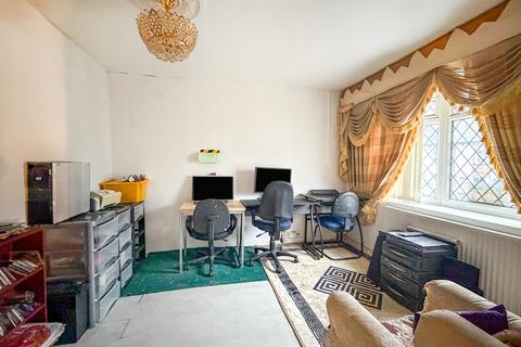 5 bedroom detached house for sale, Dudley DY2