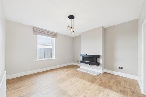 3 bedroom apartment for sale, Tynemouth Road, North Shields