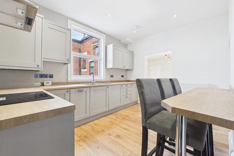 3 bedroom apartment for sale, Tynemouth Road, North Shields