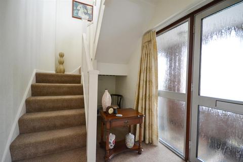undefined, Greenaway, Rolleston, Newark
