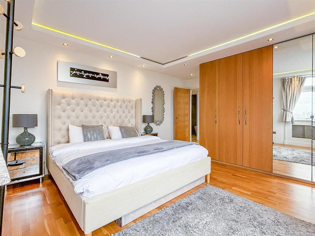 Bedroom 1 (1 of 1).jpg