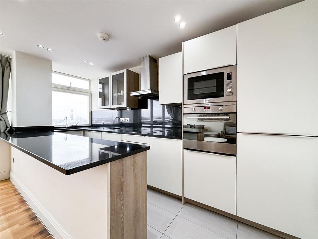 Kitchen (1 of 1).jpg