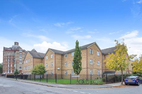 1 bedroom apartment for sale, Gables Close, London, SE5