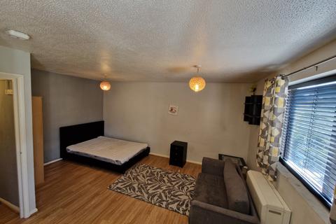 undefined, Wellington Street, Luton LU1