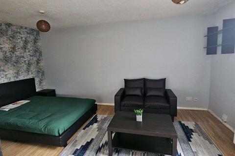 undefined, Wellington Street, Luton LU1