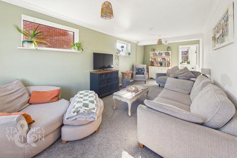 4 bedroom detached house for sale, Pinewood Gardens, North Cove, Beccles