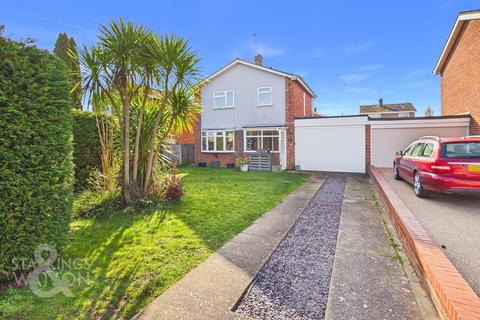 4 bedroom detached house for sale, Pinewood Gardens, North Cove, Beccles