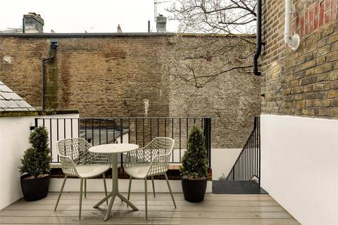 3 bedroom apartment for sale, Roland Gardens, South Kensington, SW7