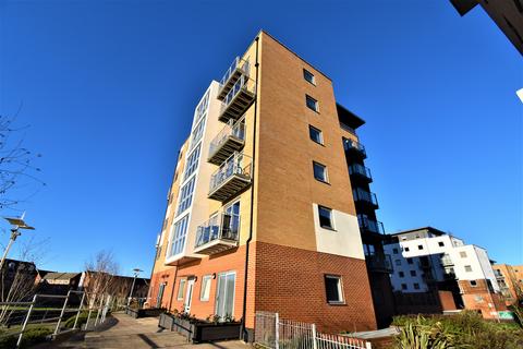 2 bedroom apartment to rent, Essex CO2