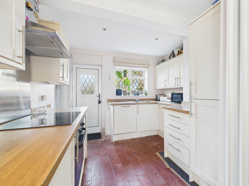 Kitchen 1