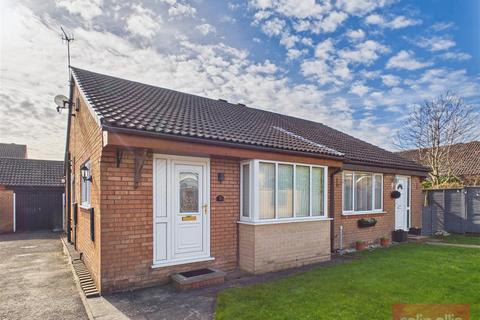 2 bedroom semi-detached bungalow for sale, Kestrel View, Scarborough