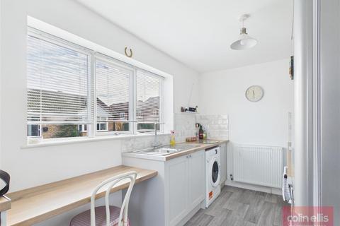 2 bedroom semi-detached bungalow for sale, Kestrel View, Scarborough