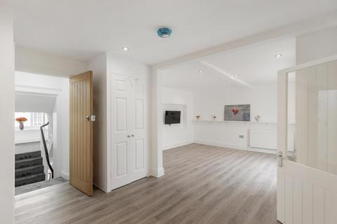 2 bedroom terraced house for sale, Sunbury-on-thames TW16