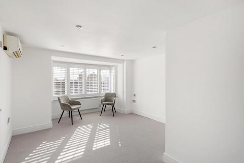2 bedroom terraced house for sale, Sunbury-on-thames TW16
