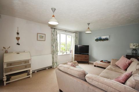 2 bedroom flat for sale, Frances Havergal Close, Leamington Spa, Warwickshire, CV31