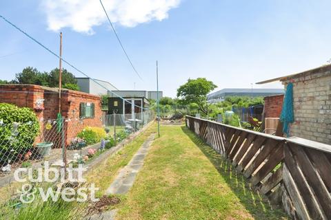 2 bedroom apartment to rent, Aylen Road Portsmouth PO3