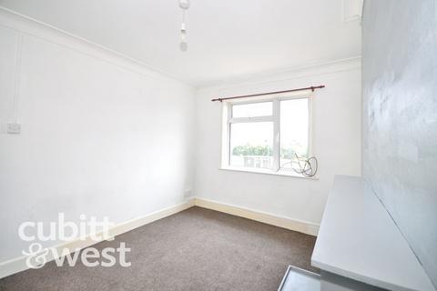 2 bedroom apartment to rent, Aylen Road Portsmouth PO3