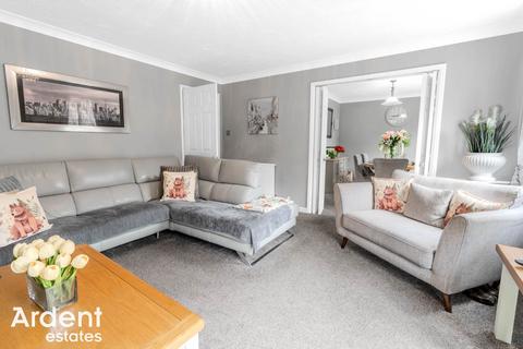 4 bedroom detached house for sale, Crayford Close, Maldon