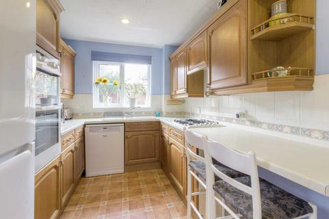 4 bedroom detached house for sale, Curtis Croft, Milton Keynes MK5