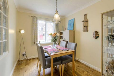 4 bedroom detached house for sale, Curtis Croft, Milton Keynes MK5