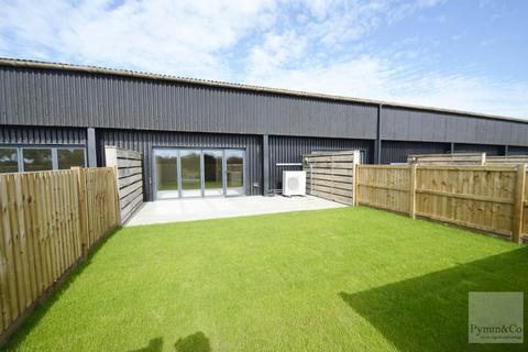 2 bedroom barn conversion to rent, Oak Road, North Walsham NR28