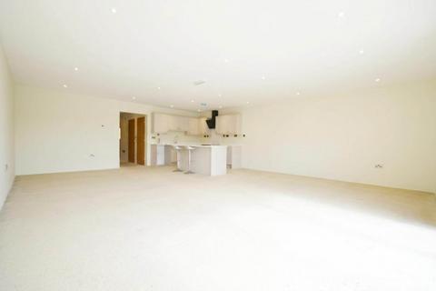 2 bedroom barn conversion to rent, Oak Road, North Walsham NR28