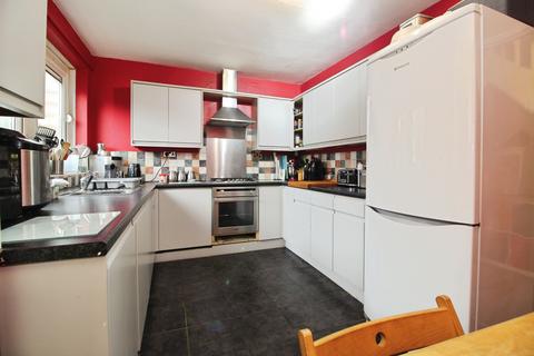 3 bedroom maisonette for sale, Marlborough Grange, Leeds, LS1
