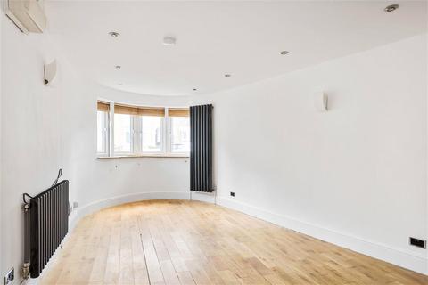 1 bedroom flat to rent, Station Road, Walthamstow, London E17