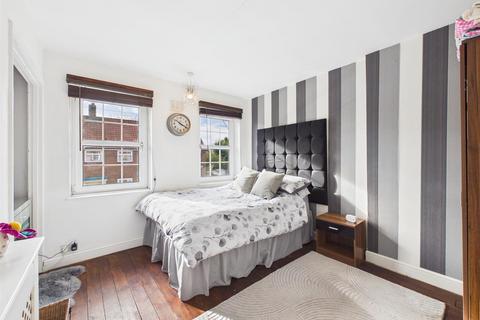 3 bedroom semi-detached house for sale, Wright Crescent, Bridlington