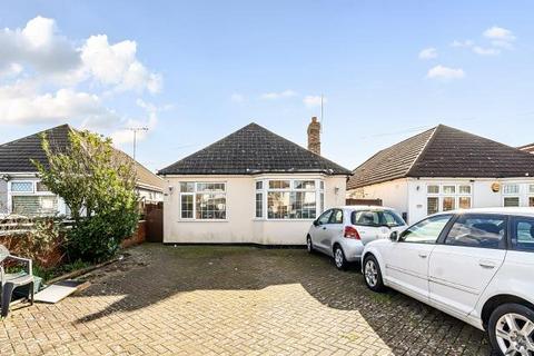 Feltham Road, Ashford