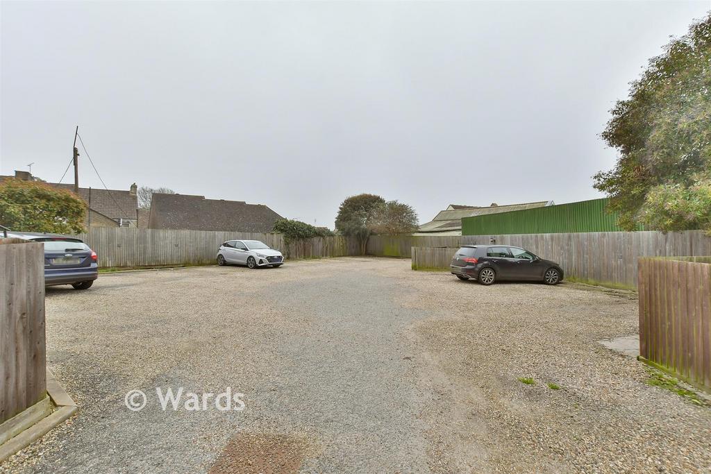 Driveway/Parking