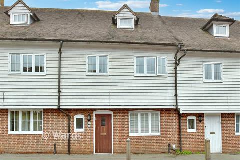 1 bedroom ground floor maisonette for sale, Crown Road, Sittingbourne, Kent