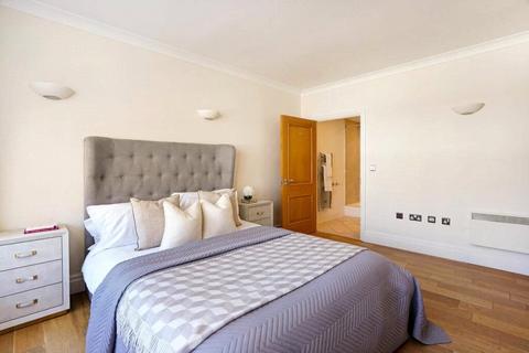 3 bedroom apartment to rent, Temple Avenue, London, EC4Y
