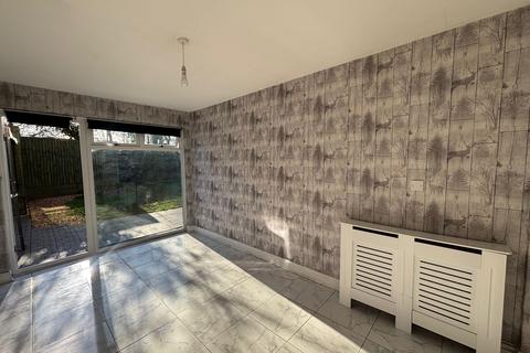 undefined, Lingfield, Stacey Bushes, MILTON KEYNES