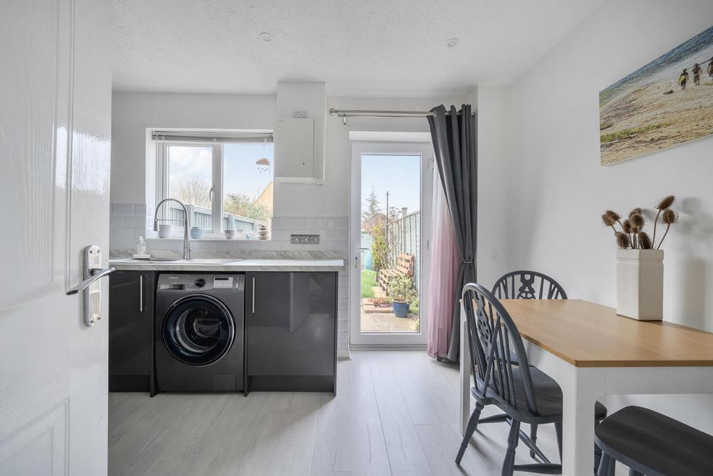 Kitchen/Dining