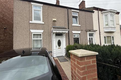 2 bedroom end of terrace house for sale, Pease Street, Darlington