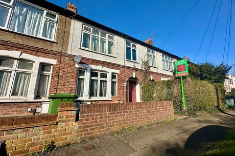 1 bedroom maisonette to rent, Penton Avenue, Staines-upon-Thames, TW18