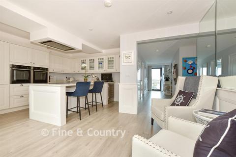 5 bedroom detached house for sale, Lower Church Road, Cowes, Isle of Wight