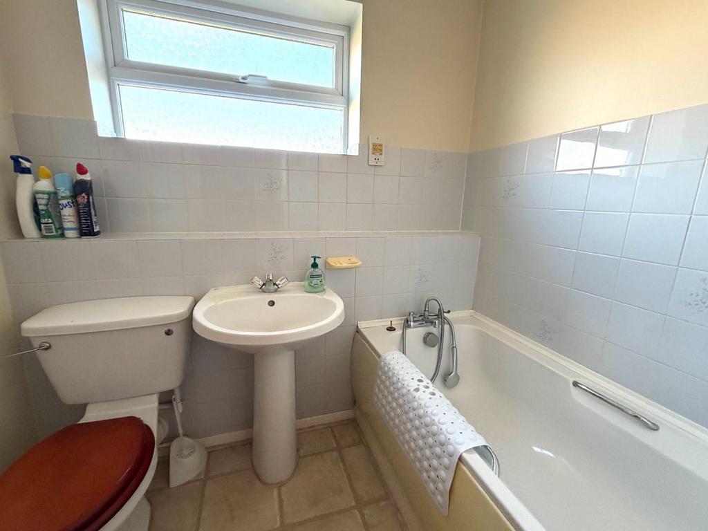 Bathroom.jpeg