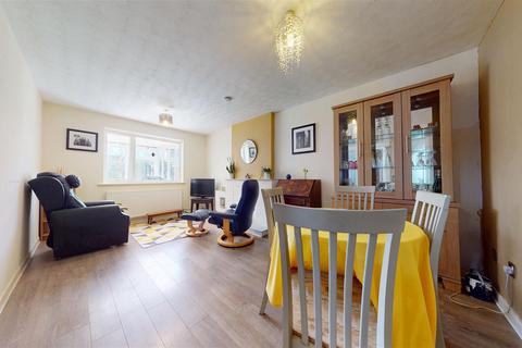 undefined, Leafield Rise, Milton Keynes MK8
