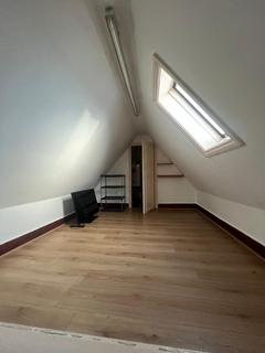 3 bedroom flat to rent, Leyton, E10