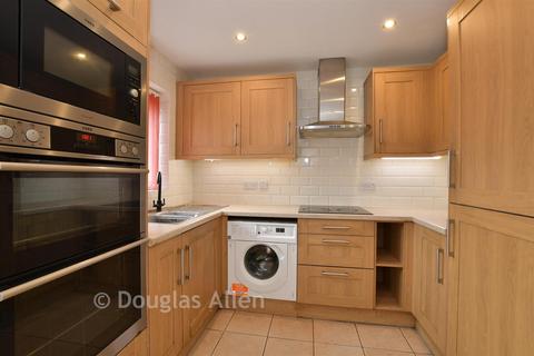 3 bedroom terraced house for sale, Pomfret Mead, Basildon, Essex