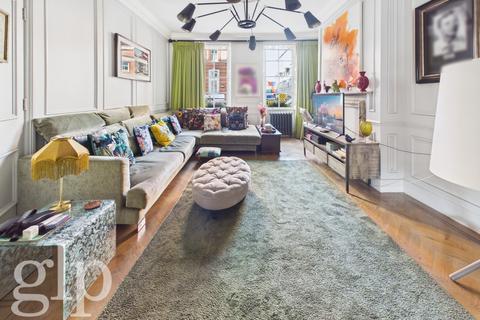 undefined, Great Ormond Street, Bloomsbury, London,  WC1N 3HZ