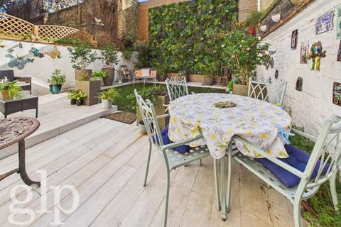 undefined, Great Ormond Street, Bloomsbury, London,  WC1N 3HZ