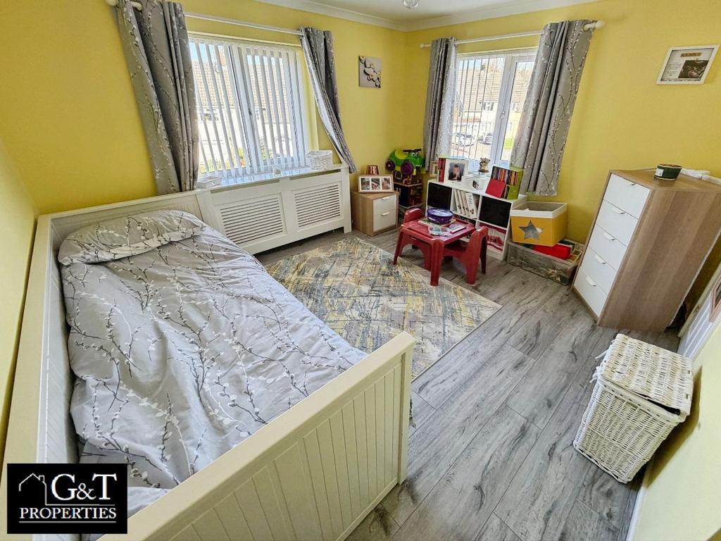 Second bedroom
