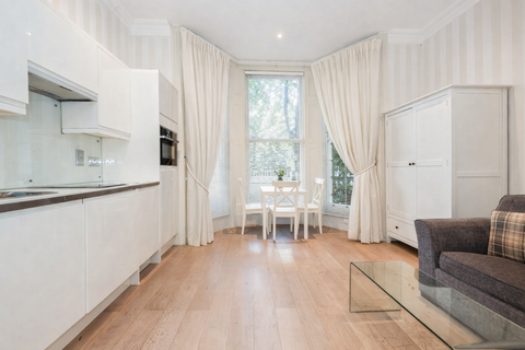 undefined, Elsham Road, W14