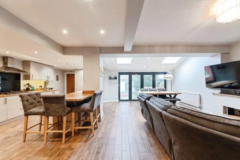 3 bedroom semi-detached house for sale - Longmore Road, Shirley, Solihull