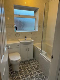 2 bedroom maisonette to rent, Whateley's Drive, Kenilworth, CV8